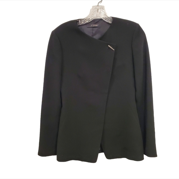MICHAA BLACK BLAZER - Picture 1 of 7